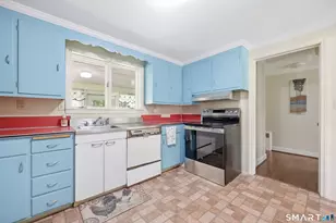 22 Proctor Dr, West Hartford, CT 06117 - Photo 13