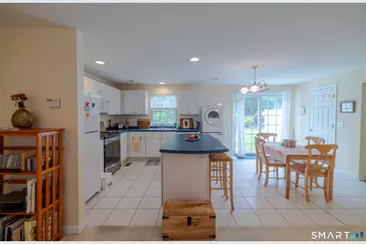 5 Parkwoods Drive #5, Norwich, CT 06360 - Photo 9