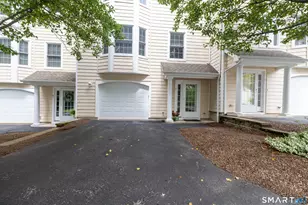 5 Parkwoods Dr, Norwich, CT 06360 - Photo 1