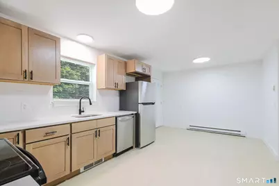 62 Chestnut St Extension #6, Danbury, CT 06810 - Photo 17