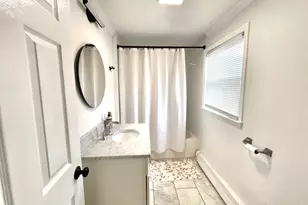 840 E Broadway, Milford, CT 06460 - Photo 11