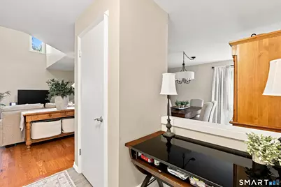 8 Lyle Court #J, Farmington, CT 06032 - Photo 7