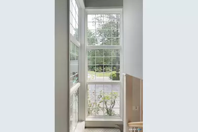96 Norwood Road, West Hartford, CT 06117 - Photo 17