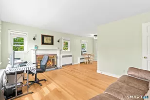 28 Ridgewood Ave, Stamford, CT 06907 - Photo 11