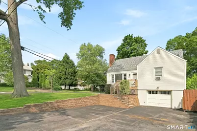 28 Ridgewood Avenue, Stamford, CT 06907 - Photo 5