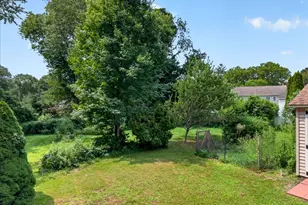 1324 Boston Post Rd, Old Saybrook, CT 06475 - Photo 15