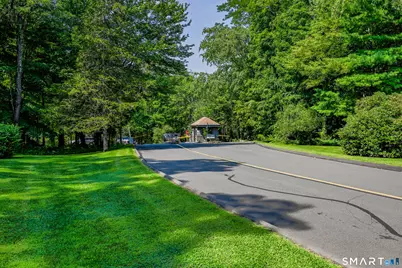 312 Cliffside Drive #312, Torrington, CT 06790 - Photo 27
