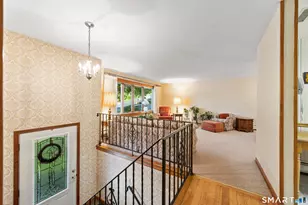 33 Four Rod Rd, Hamden, CT 06514 - Photo 5