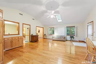 33 Four Rod Rd, Hamden, CT 06514 - Photo 17