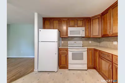 11 Forest Lane, Bloomfield, CT 06002 - Photo 9