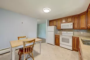 11 Forest Ln, Bloomfield, CT 06002 - Photo 11