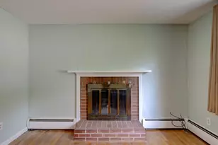 11 Forest Ln, Bloomfield, CT 06002 - Photo 5