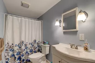 11 Forest Ln, Bloomfield, CT 06002 - Photo 13