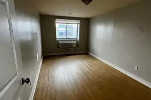 385 Putnam Ave, Hamden, CT 05617 - Photo 3