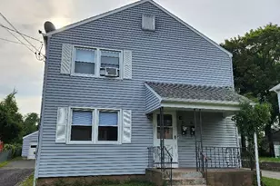40 Glenwood St, Manchester, CT 06040 - Photo 1