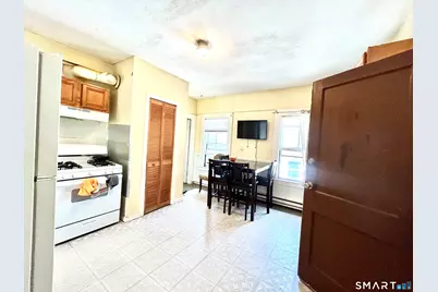 125 Willow Street, Meriden, CT 06450 - Photo 5