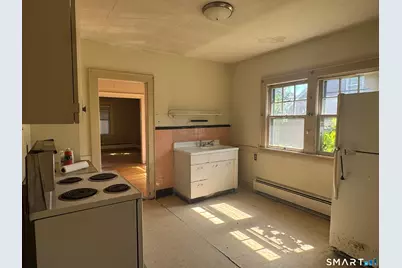 133 Grove Street, Windsor Locks, CT 06096 - Photo 7