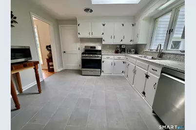 3 Bayview Avenue, Branford, CT 06405 - Photo 7