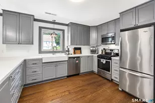 25 Seneca Rd, New Haven, CT 06515 - Photo 5