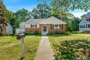 25 Seneca Rd, New Haven, CT 06515 - Photo 1