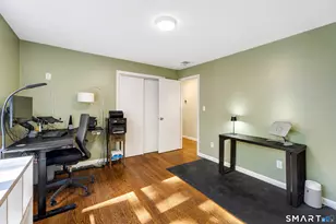 25 Seneca Rd, New Haven, CT 06515 - Photo 9