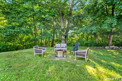 25 Seneca Road, New Haven, CT 06515 - Photo 17