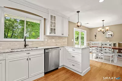 10 Macarthur Road, Trumbull, CT 06611 - Photo 7