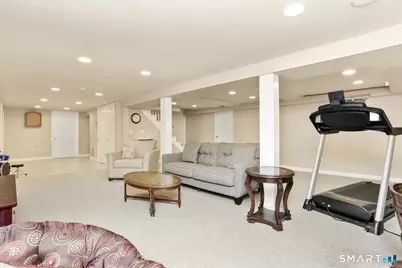 10 Macarthur Road, Trumbull, CT 06611 - Photo 9