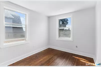366 Remington Street, Bridgeport, CT 06610 - Photo 13