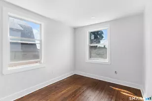 366 Remington St, Bridgeport, CT 06610 - Photo 13