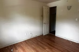 385 Putnam Ave, Hamden, CT 05617 - Photo 3