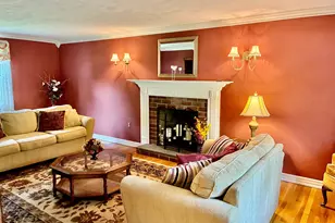 28 Kennedy Dr, Enfield, CT 06082 - Photo 7