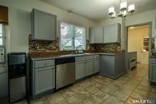 432 S Main St, West Hartford, CT 06110 - Photo 7