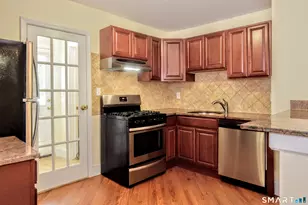 13 Carroll St, Stamford, CT 06907 - Photo 5