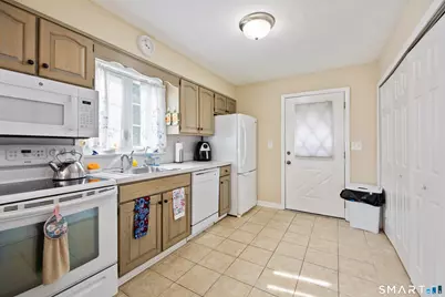 18 Fern Street, Naugatuck, CT 06770 - Photo 5