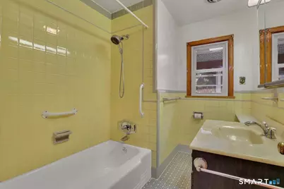 68 Pine Street, Meriden, CT 06451 - Photo 19