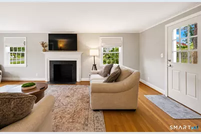 18 Chapman Road, West Hartford, CT 06107 - Photo 5