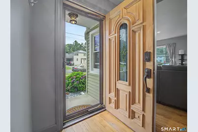 80 Lakeview Terrace, New Haven, CT 06511 - Photo 5