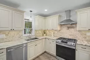 80 Lakeview Terrace, New Haven, CT 06511 - Photo 13
