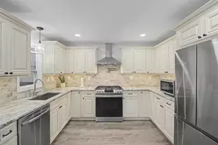80 Lakeview Terrace, New Haven, CT 06511 - Photo 11