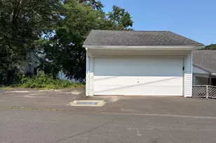 214 Lake Plymouth Blvd, Plymouth, CT 06782 - Photo 21