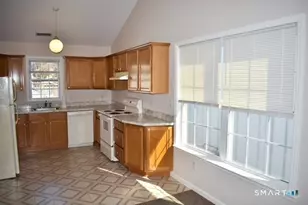 99 North St, Stamford, CT 06902 - Photo 7