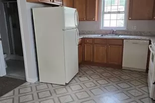 99 North St, Stamford, CT 06902 - Photo 7