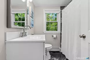 70 Hartwell Rd, West Hartford, CT 06117 - Photo 23