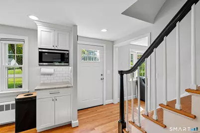 70 Hartwell Road, West Hartford, CT 06117 - Photo 3