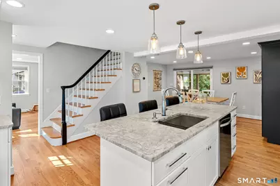 70 Hartwell Road, West Hartford, CT 06117 - Photo 5