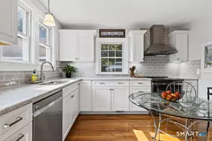 34 W Arch St, Stonington, CT 06379 - Photo 11