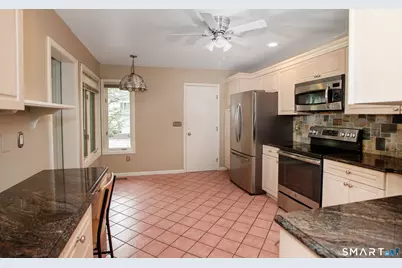 12 Boulevard Drive #36-193, Danbury, CT 06810 - Photo 5