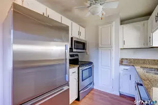 272 Hollister Way W, Glastonbury, CT 06033 - Photo 7