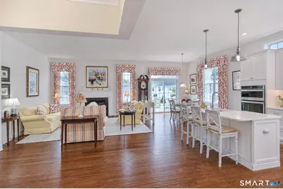 3 Enclave Circle #3, Newtown, CT 06470 - Photo 7